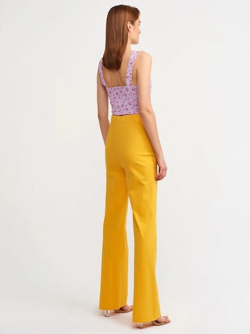 évasé Pantalon Dilvin en jaune
