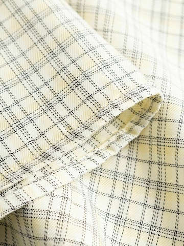 Tricou ' N-Miko ' de la Noella pe galben
