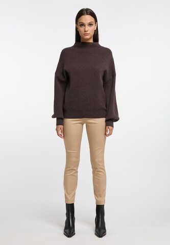 Pullover di RISA in marrone