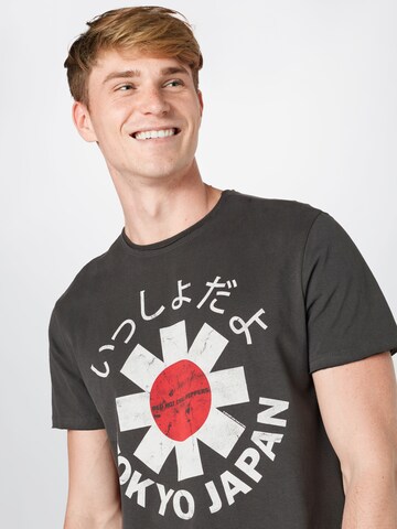 pilka AMPLIFIED Standartinis modelis Marškinėliai 'Tokyo'