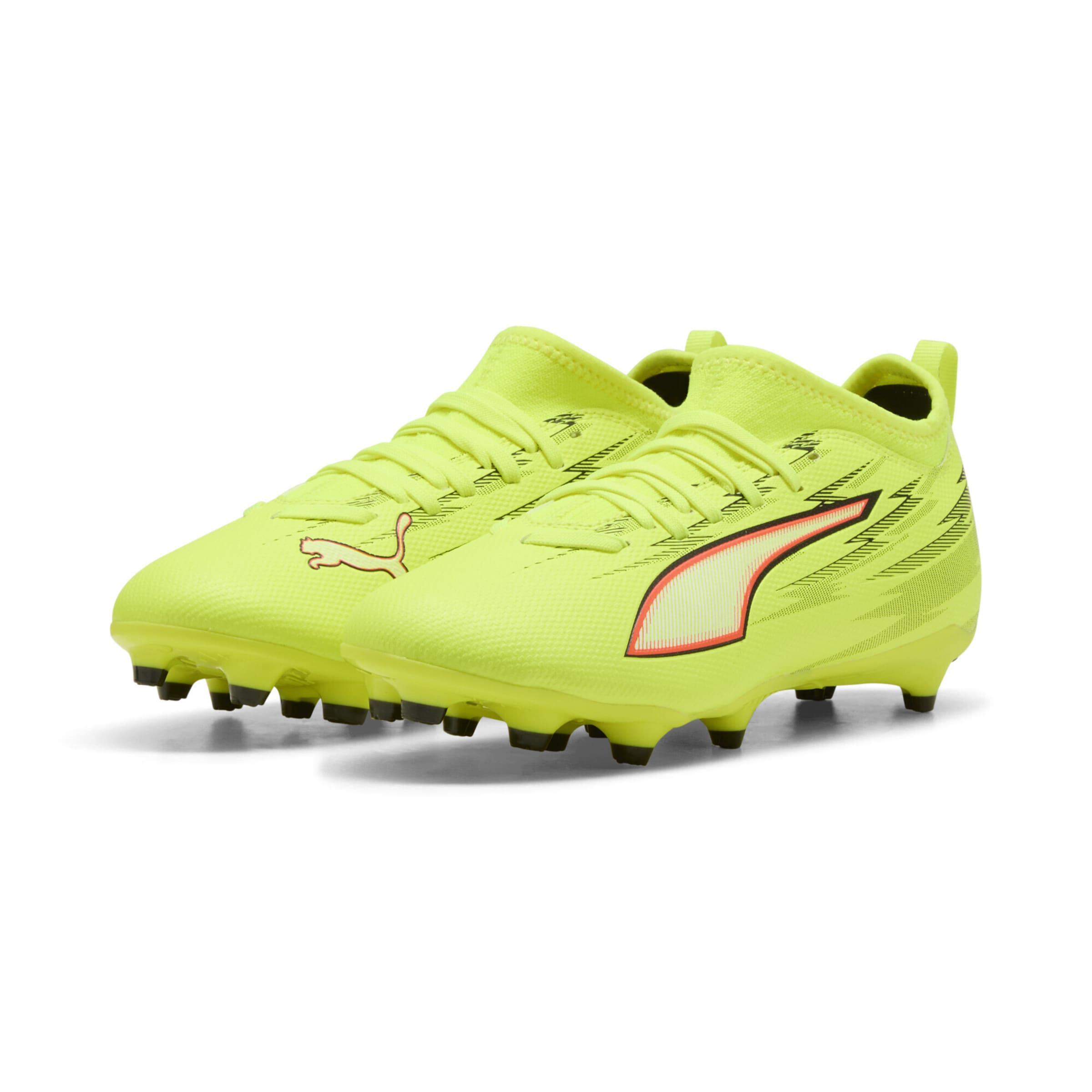 PUMA Sportschoen 'Ultra 6 Match' in Geel
