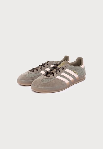 ADIDAS ORIGINALS Rövid szárú sportcipők 'GAZELLE INDOOR' - barna