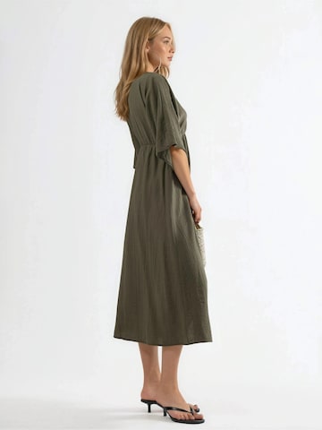 Busem Kleid in Grün