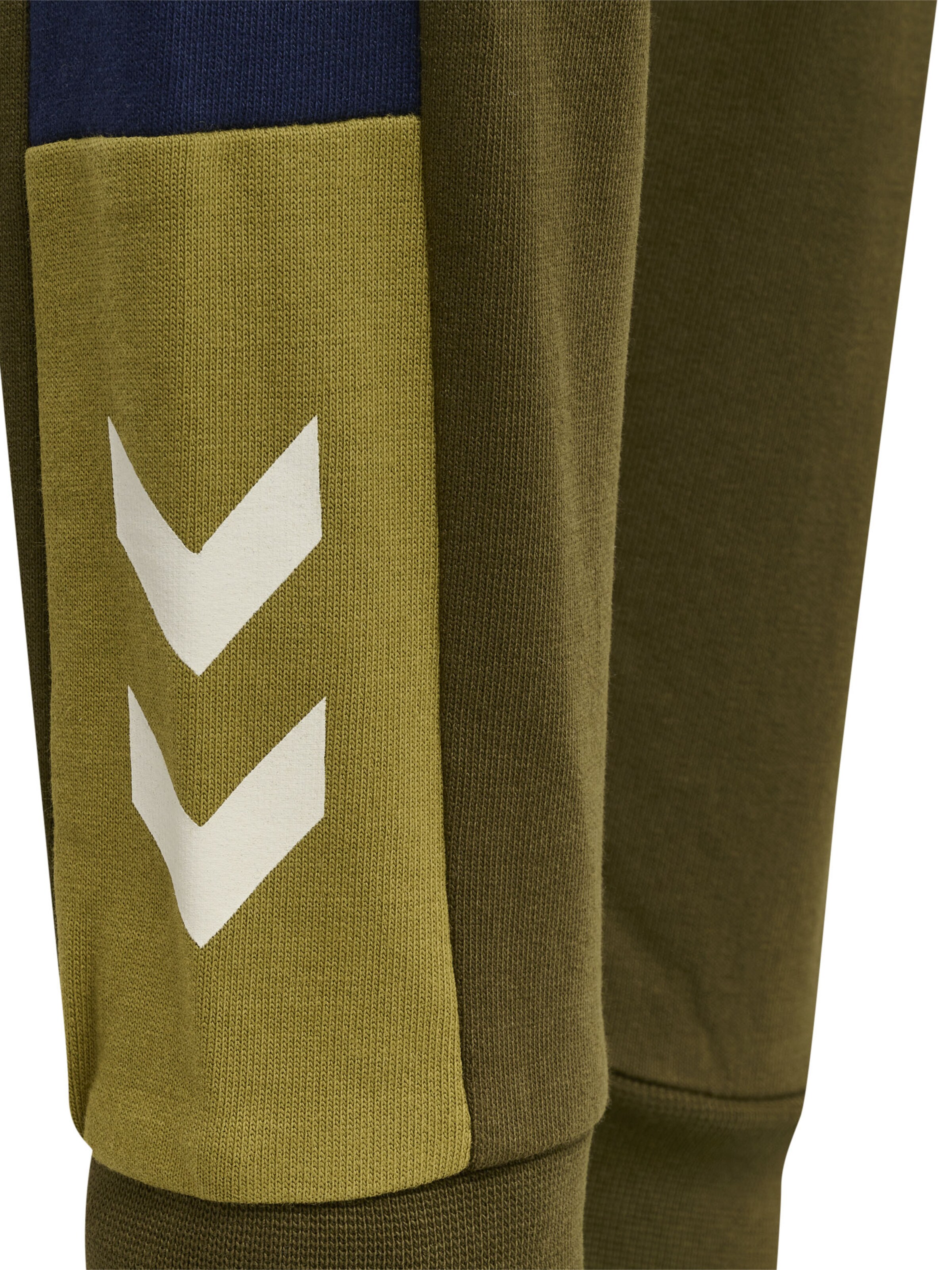 Hummel Regular Trousers in Green