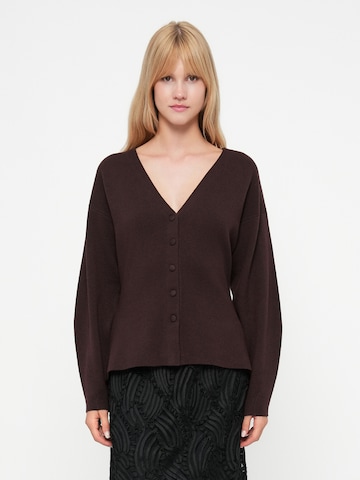 JDY Вязаная кофта 'JDYPRIME' в Коричневый: спереди