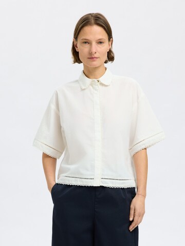 SELECTED FEMME Blouse in White: front