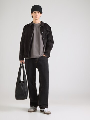 Carhartt WIP Majica 'Chase' | siva barva