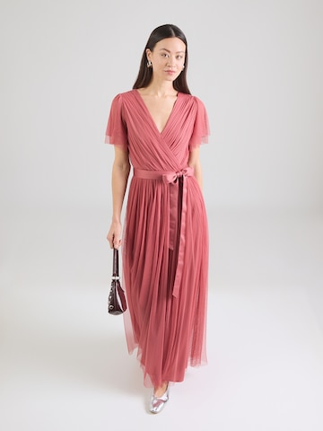 Maya Deluxe Aftonklänning i rosa: framsida