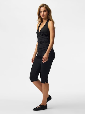 Skinny Pantaloni 'OFIA ' di PIECES in nero