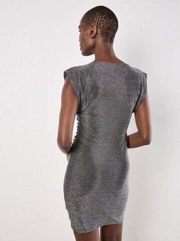 Robe Apricot en argent