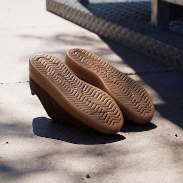 ADIDAS SPORTSWEAR - Sapatilha de desporto em castanho