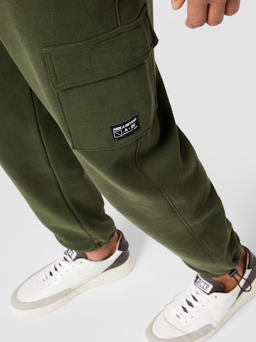 HOLLISTER Loose fit Pants in Green