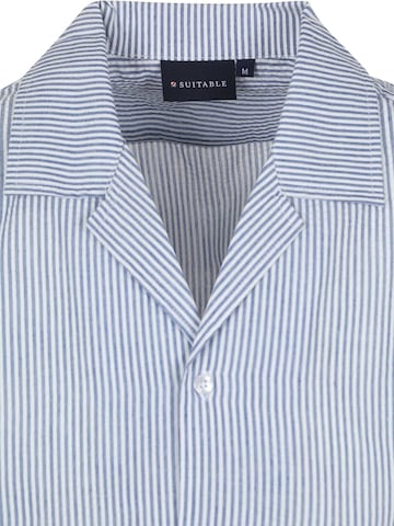 Coupe regular Chemise Suitable en bleu