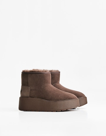 Bershka Боти в кафяво