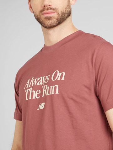 T-Shirt 'Sport Essentials' new balance en rouge