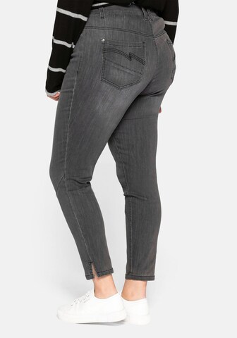 SHEEGO Skinny Jeans in Grey