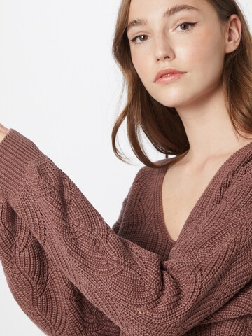 ABOUT YOU Pullover 'Eleni' in Lila