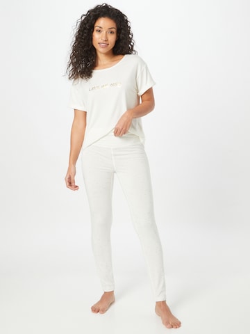 Claire Loungewear 'Aoife' in White: front