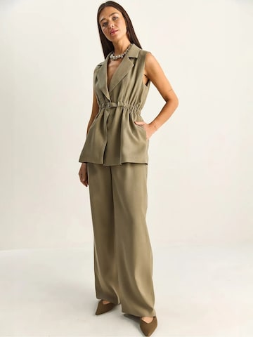 Pantalons de tailleur Bianco Lucci en vert