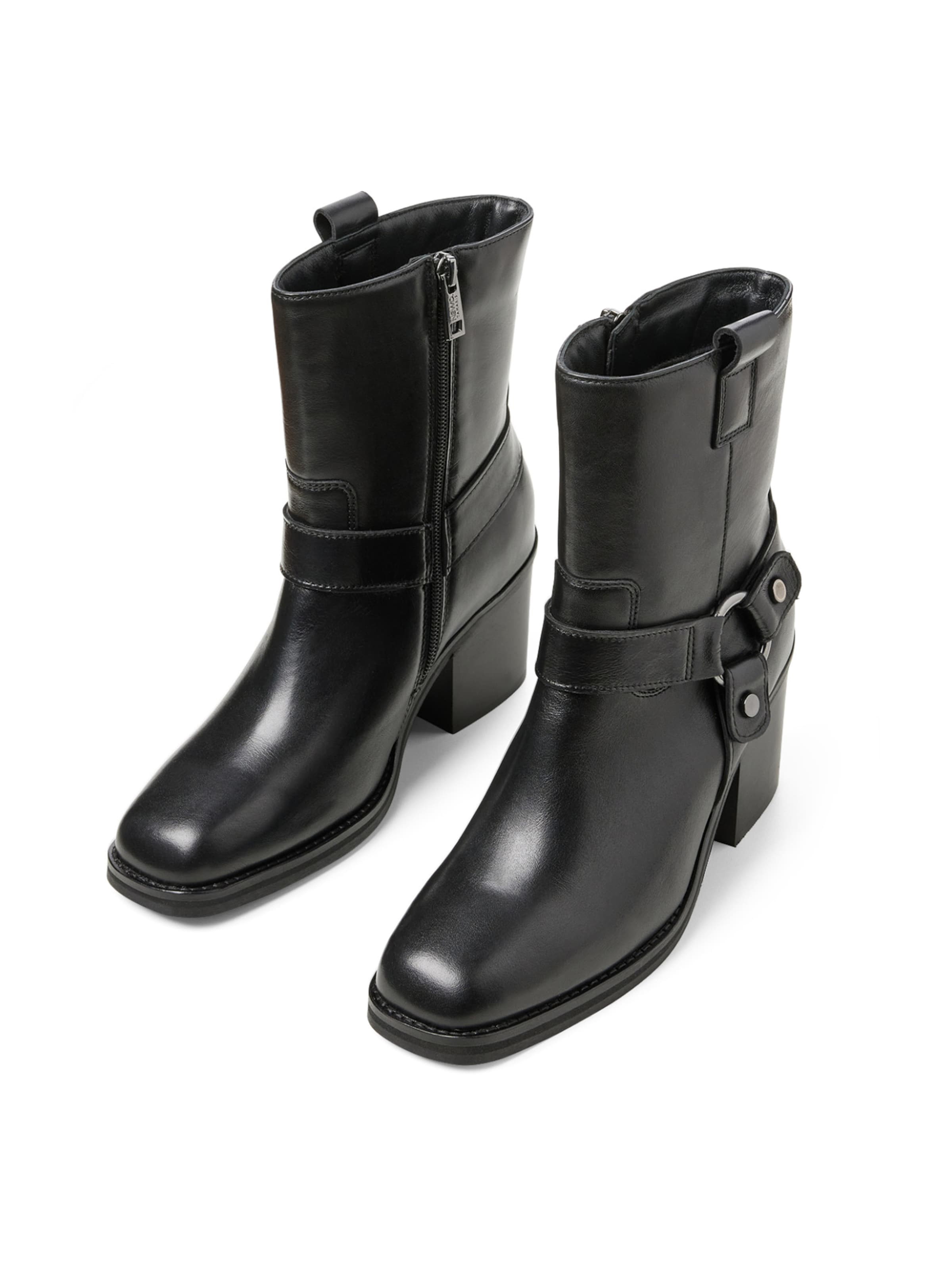 NEWD Bootie in Black