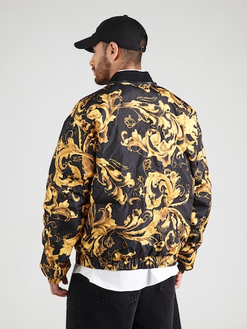 Versace Jeans Couture Φθινοπωρινό και ανοιξιάτικο μπουφάν σε μαύρο