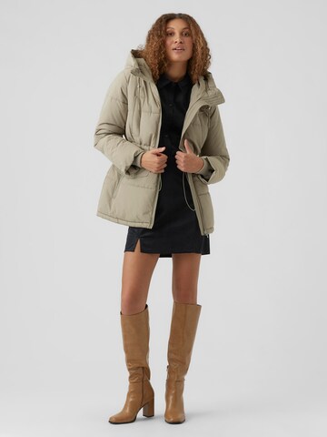 VERO MODA Vinterjacka 'ELANOR' i beige