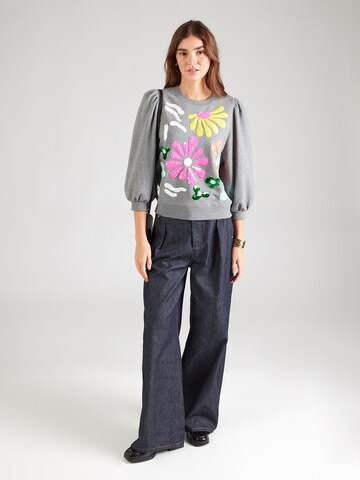 Essentiel Antwerp Sweatshirt 'Hun' in Grey