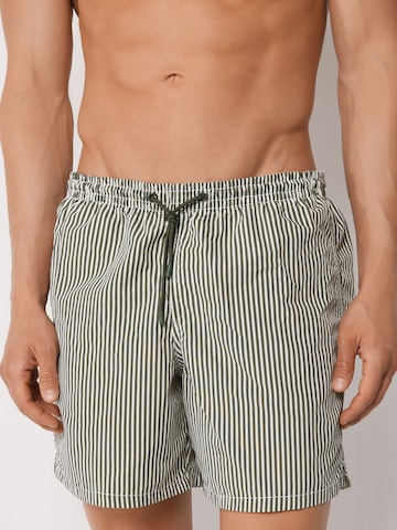 CALZEDONIA Badeshorts 'Formentera' in Grün: Vorderseite