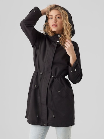 Parka mi-saison 'Everly' VERO MODA en noir : devant