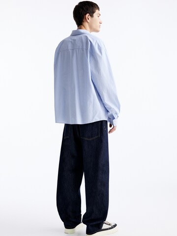 Comfort fit Camicia di Pull&Bear in blu