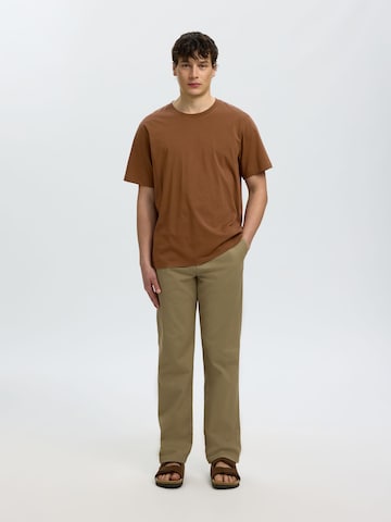 SELECTED T-Shirt 'Aspen' in Braun