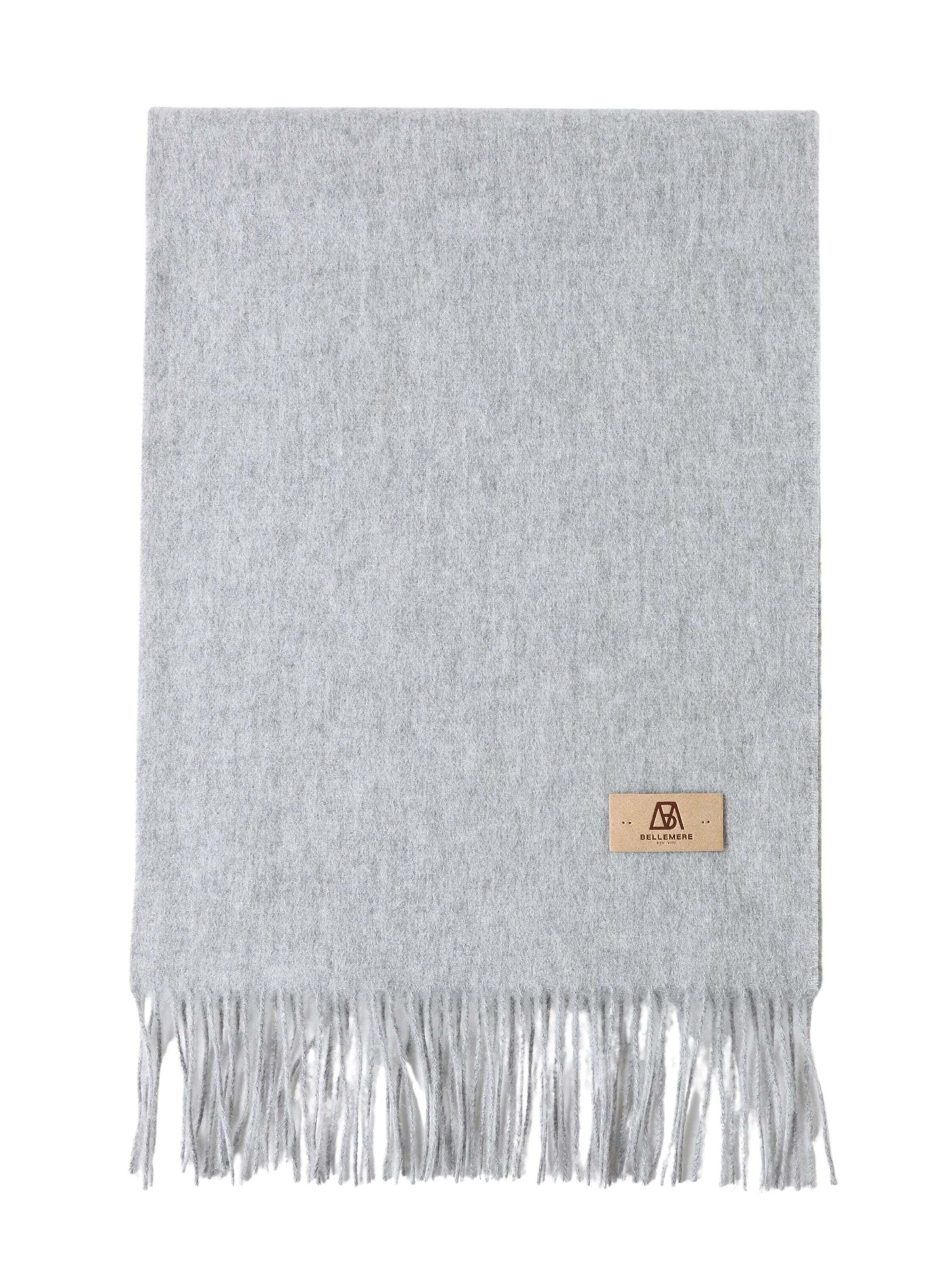 BELLEMERE NEW YORK Scarf 'Ultraleichter Lammwollschal' in Grey: front