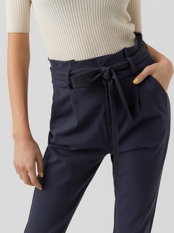 Coupe slim Pantalon à pince 'VMEva' Vero Moda Tall en bleu