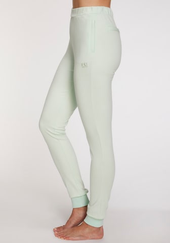Tapered Pantaloni di FRENCH CONNECTION in verde