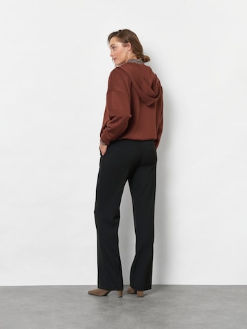 TONI Slim fit Pleated Pants 'Jenny' in Black