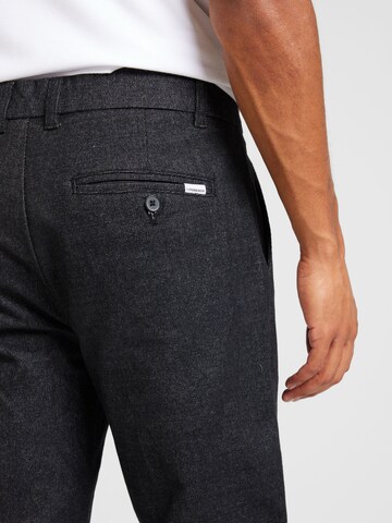 Lindbergh Slimfit Chino nadrág - fekete