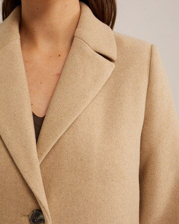 WE Fashion Övergångskappa i beige
