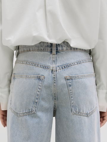 EDITED Wide leg Jeans 'Maleah' in Blue