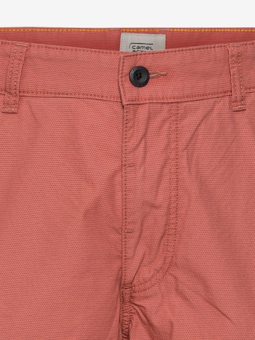 CAMEL ACTIVE Regular Regular Fit Cargo Shorts mit Minimal Print in Rot