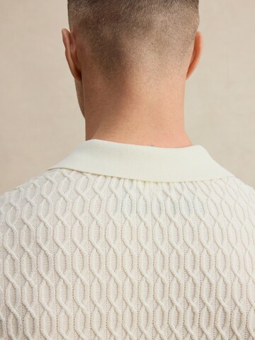 DAN FOX APPAREL Μπλουζάκι 'Manuel' σε λευκό