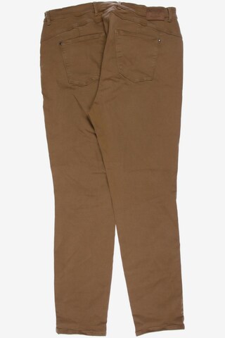 BRAX Jeans in 35-36 in Brown