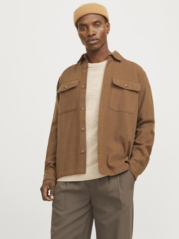 JACK & JONES Regular fit Tussenjas in Bruin: voorkant