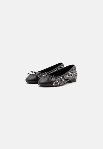 Ballerina 'PIPER' di MICHAEL Michael Kors in nero