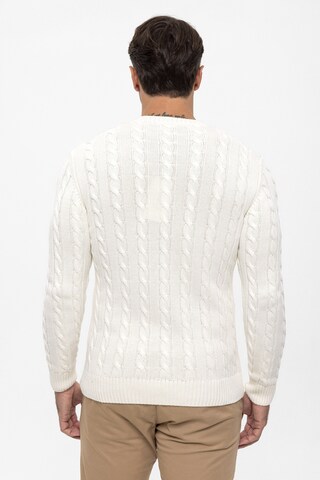 Felix Hardy Sweater in White