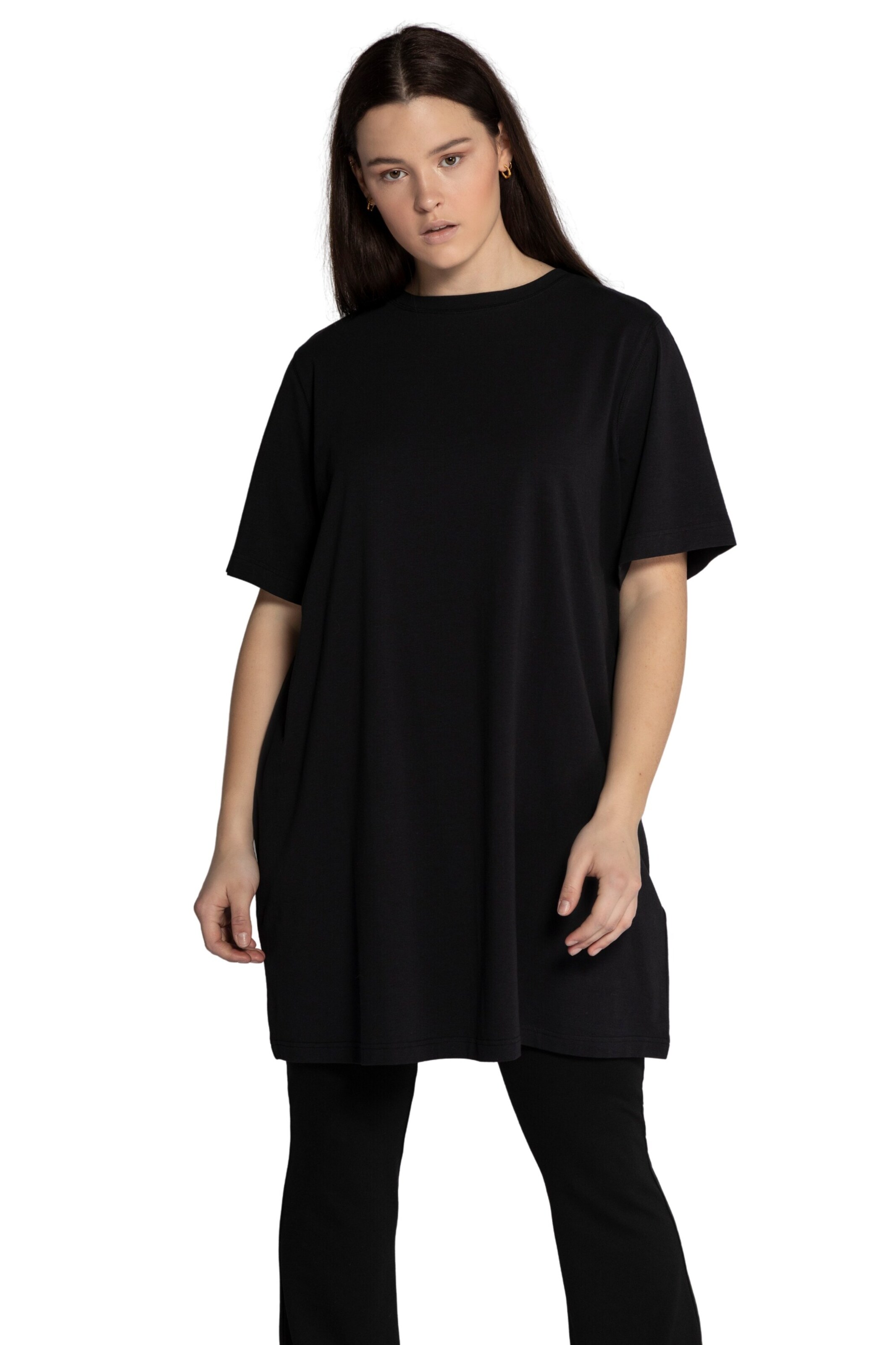 Studio Untold Shirt in Black: front