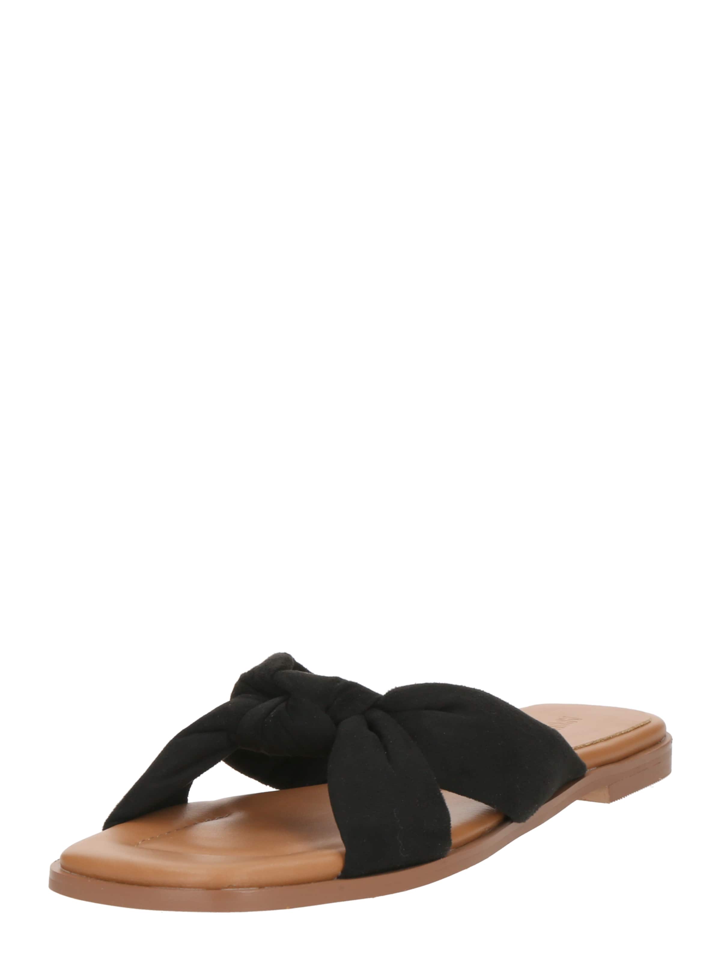 Mule 'Helene' ABOUT YOU en noir : devant