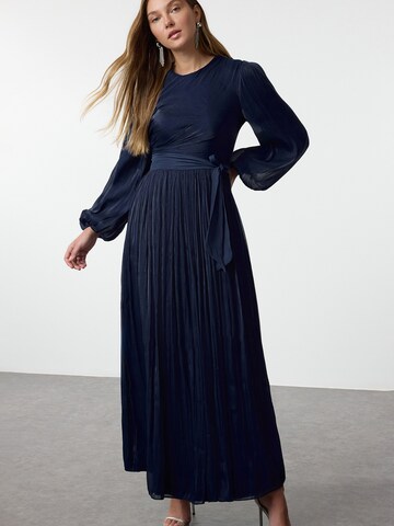 Trendyol Estélyi ruhák - kék