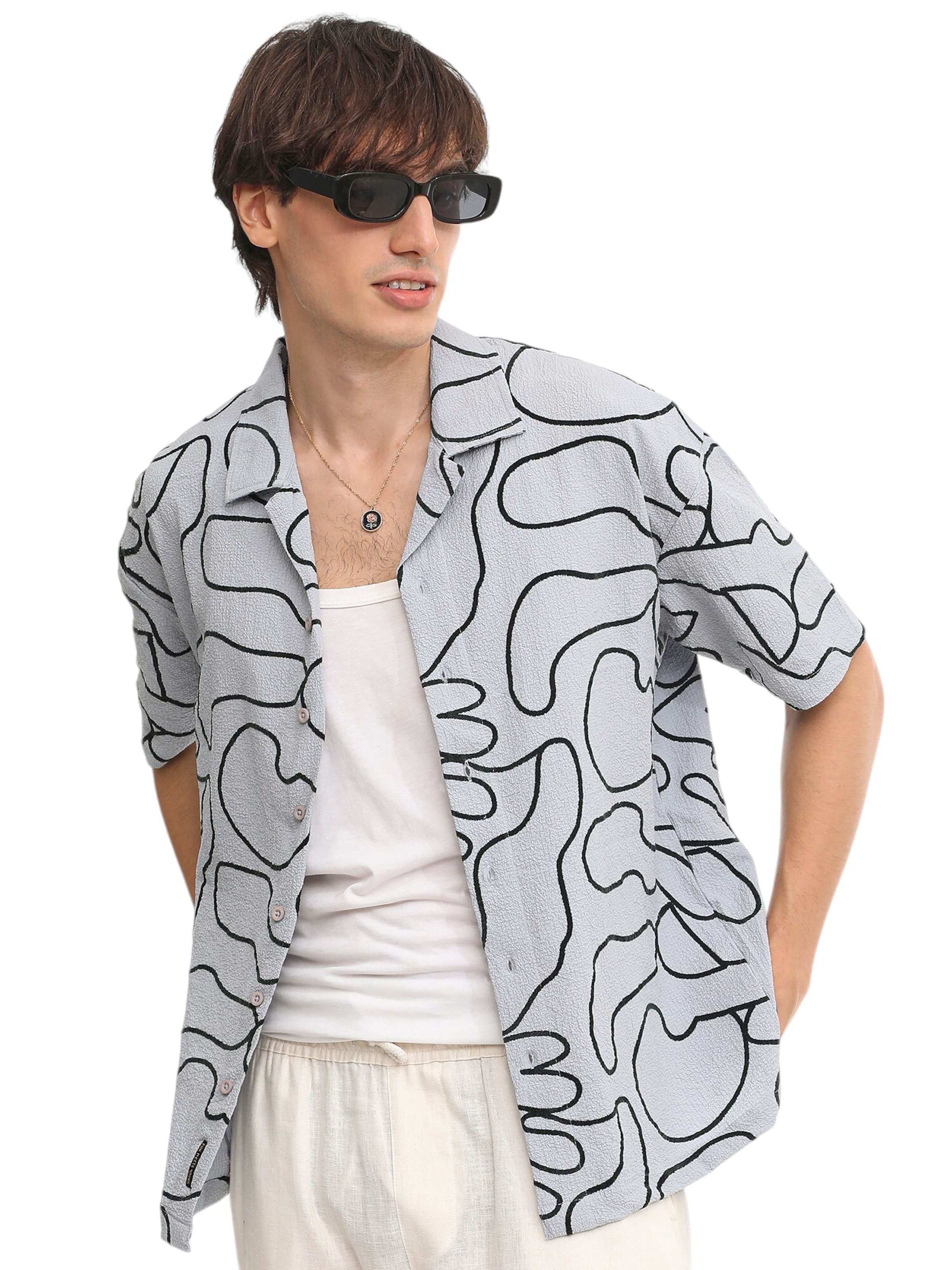 Comfort Fit Cămașă ' Totty ' de la Campus Sutra pe gri