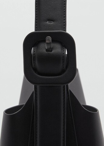 MANGO Tasche 'Winnie' in Schwarz