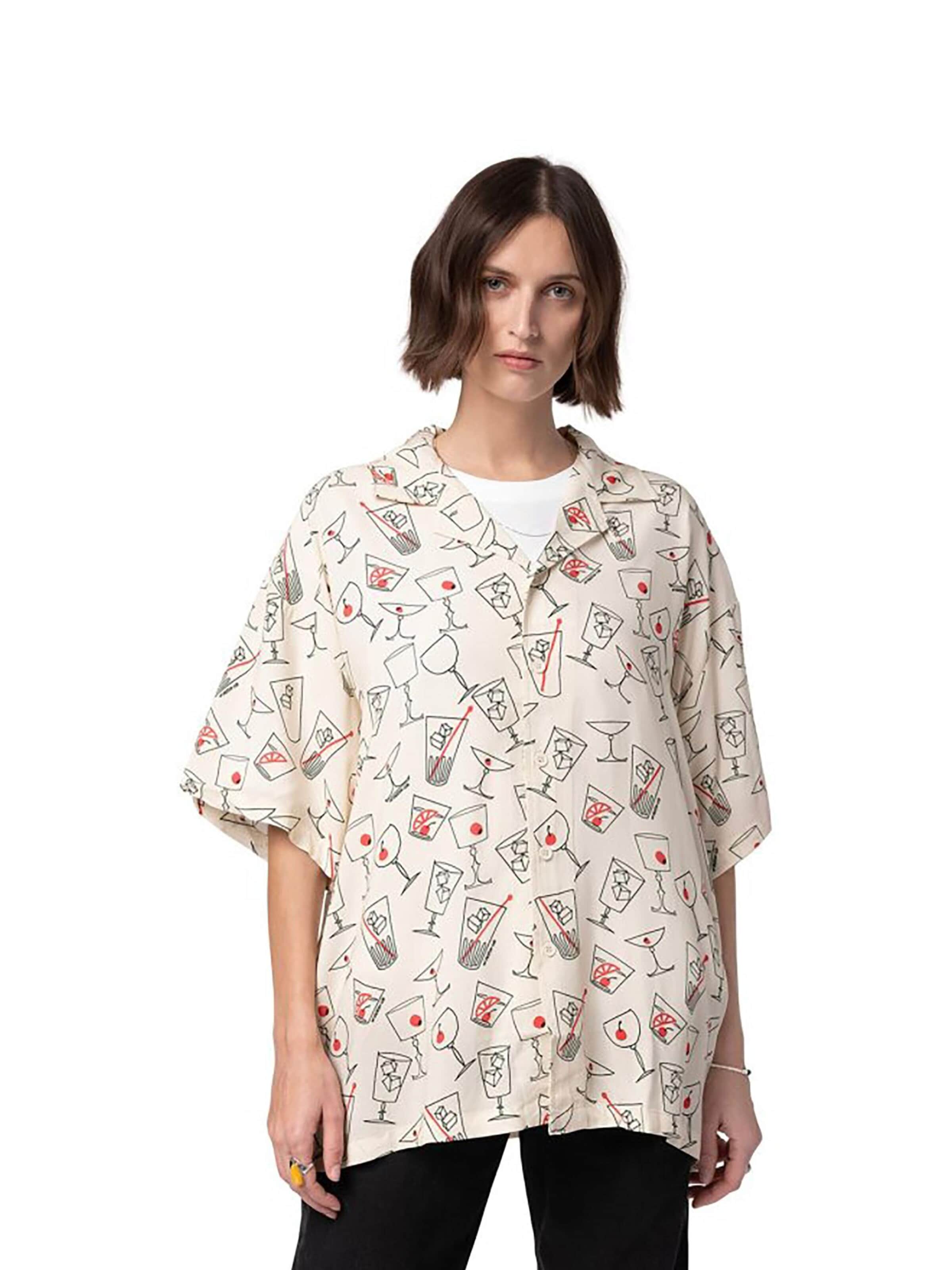 On Vacation Shirt 'Viscose' in Beige